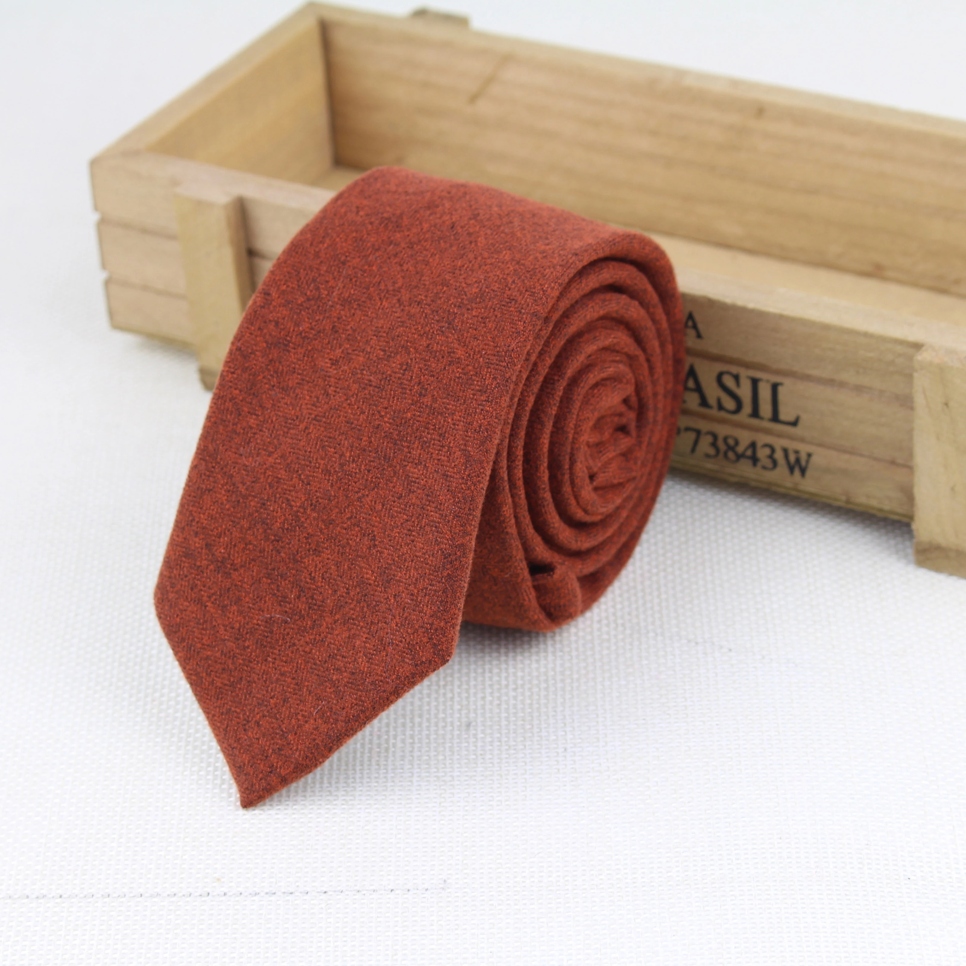 Soft Mens Fashion Diamond Check Artificial Wool Cotton Solid Skinny Ties Men Business Small Ties Designer Cravat