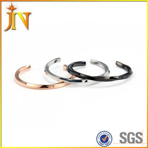 SZ0065 JN wholesale Simple twist line C - type open titanium steel bracelet amp bangles for loves jewelry