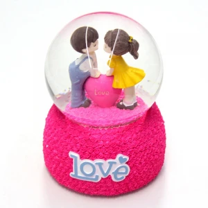Wedding Favor Snow Globe with Couple Kissing Water Ball Home Decor ValentineS Gift with light music snowflake rotating
