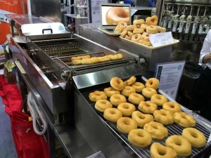 TD300/Mark VI Cheap Automatic Donut Machine-Yufeng