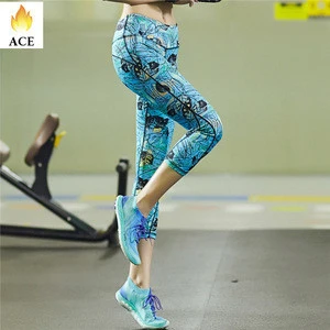 2017 OEM service high quality women sportswear with custom yoga leggings logo