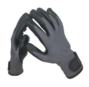2019 Hot Selling Pet Grooming Glove For Dog Cat Horse Using