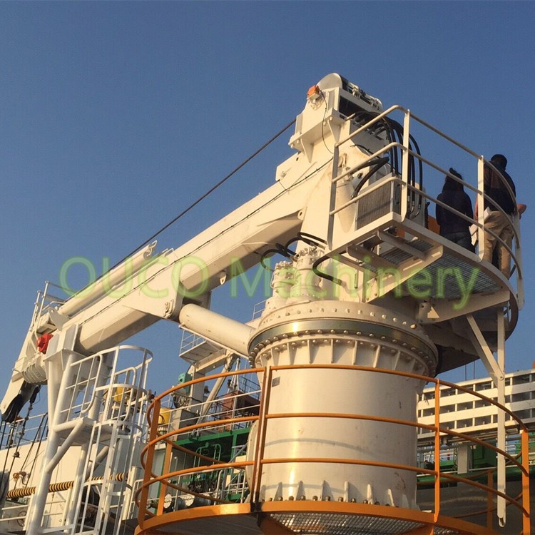 30t pedestal based ship deck hydraulic crane with advanced components