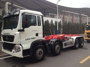 8x4 howo A7 rear load hydraulic hook lift garbage truck for sale
