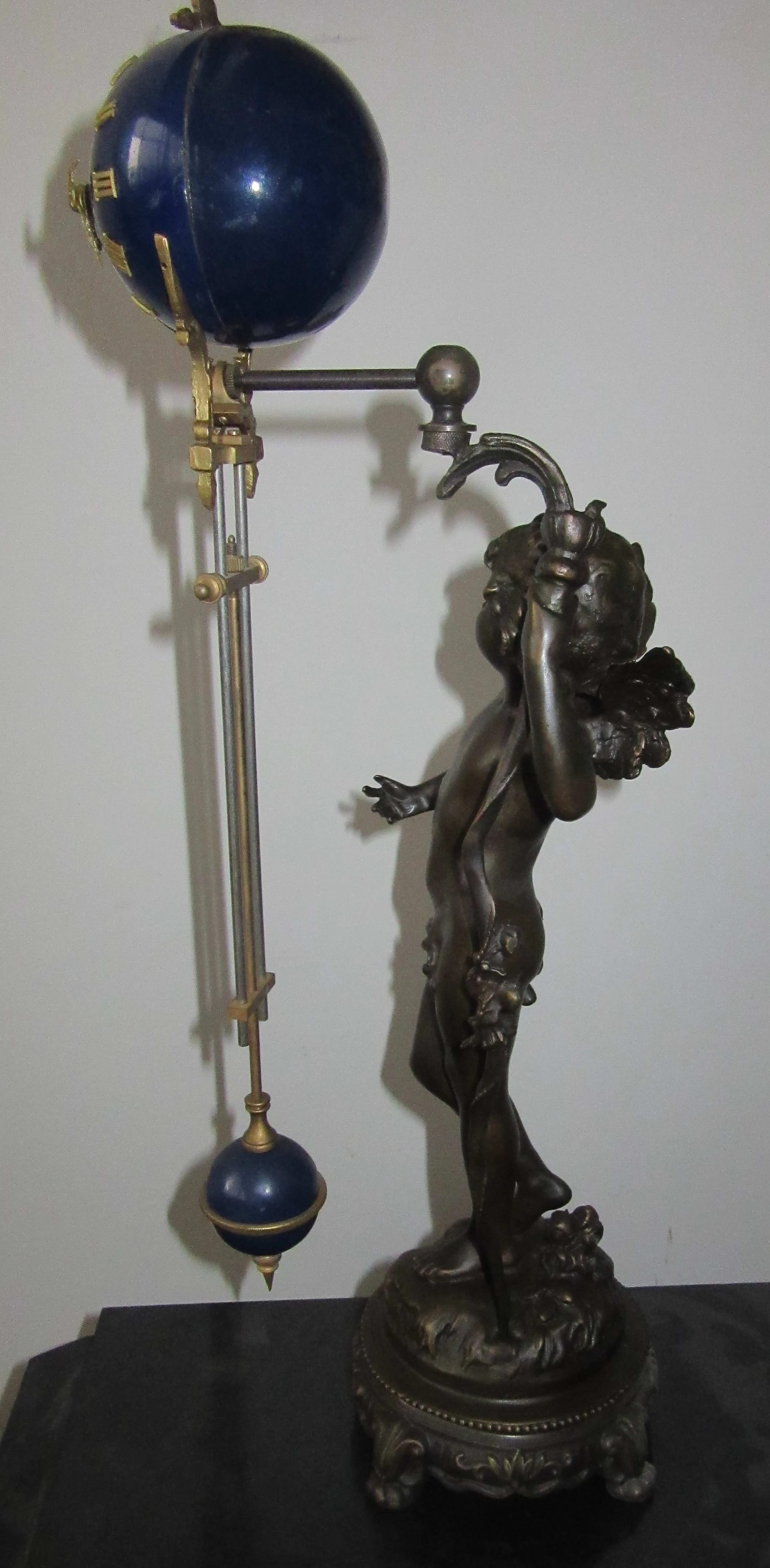 A Lovely Angle  Imitated from 17th America antique bronze Mechanical Pendulum clock JG5042-1