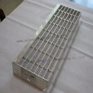 Aluminium 6063-T6 anti-slip stair tread