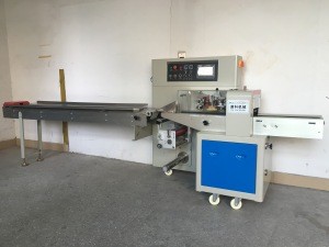 China Factory Semi-automatic Full Automatic Brochure Packaging Machine