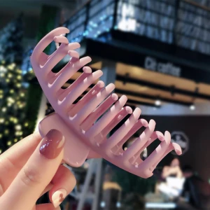 Factory Direct Sale Acrylic Woman Big Size Strong Fashion Accessories Solid Frosted Hair Claw
