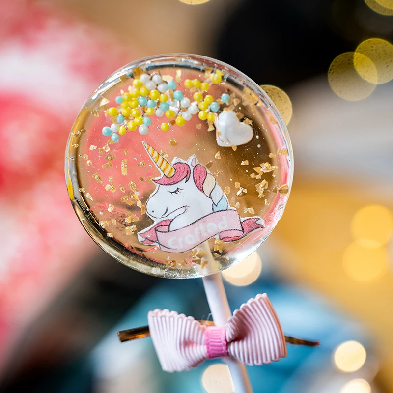 High quality 30g new design cute moon handmade lollipop hard candy for wedding candy