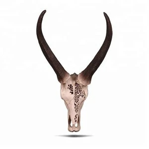 Popular Wall Hanging Creative Sheep Head Skull with LED Light in Resin Crafts for Home Bar Decoration
