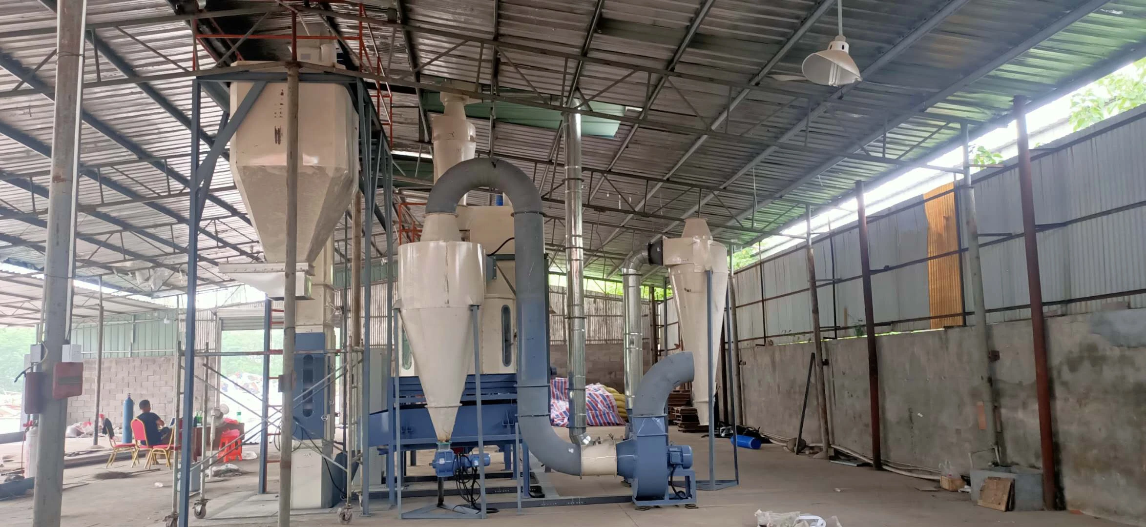 Poultry Animal cattle feed mill plant 2-5 t chicken feed production line
