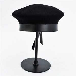 S4384 new design 2019 autumn winter classic wool French black beret caps leather sweatband military berets women with eyelets