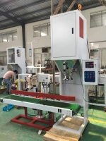 Semi Auto Weighing Filling Packaging Machine