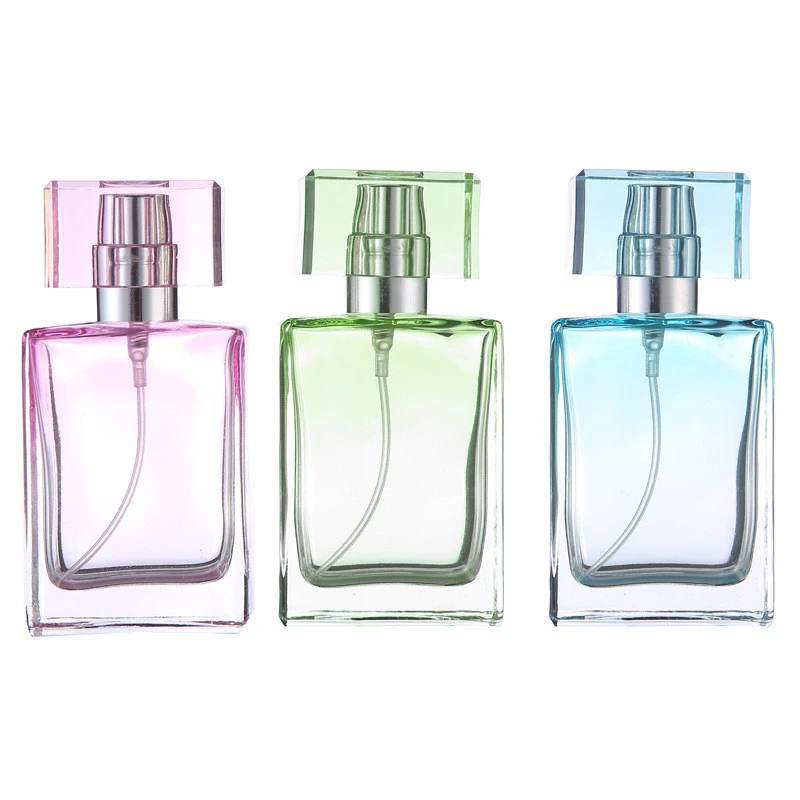 Wholesale 30 ML Square Shape Hot Selling Customized Logo Gradient Refillable Decorative Empty Glass Spray Perfume Bottles