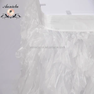 Wholesale polyester ruffled Curly willow table skirt,fancy wedding table skirt