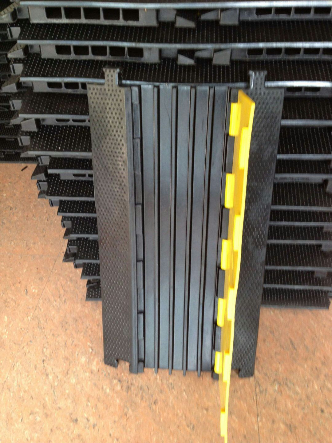 Buy Five Channels Cable Protector/uk Hump from Taizhou Xinxin ...