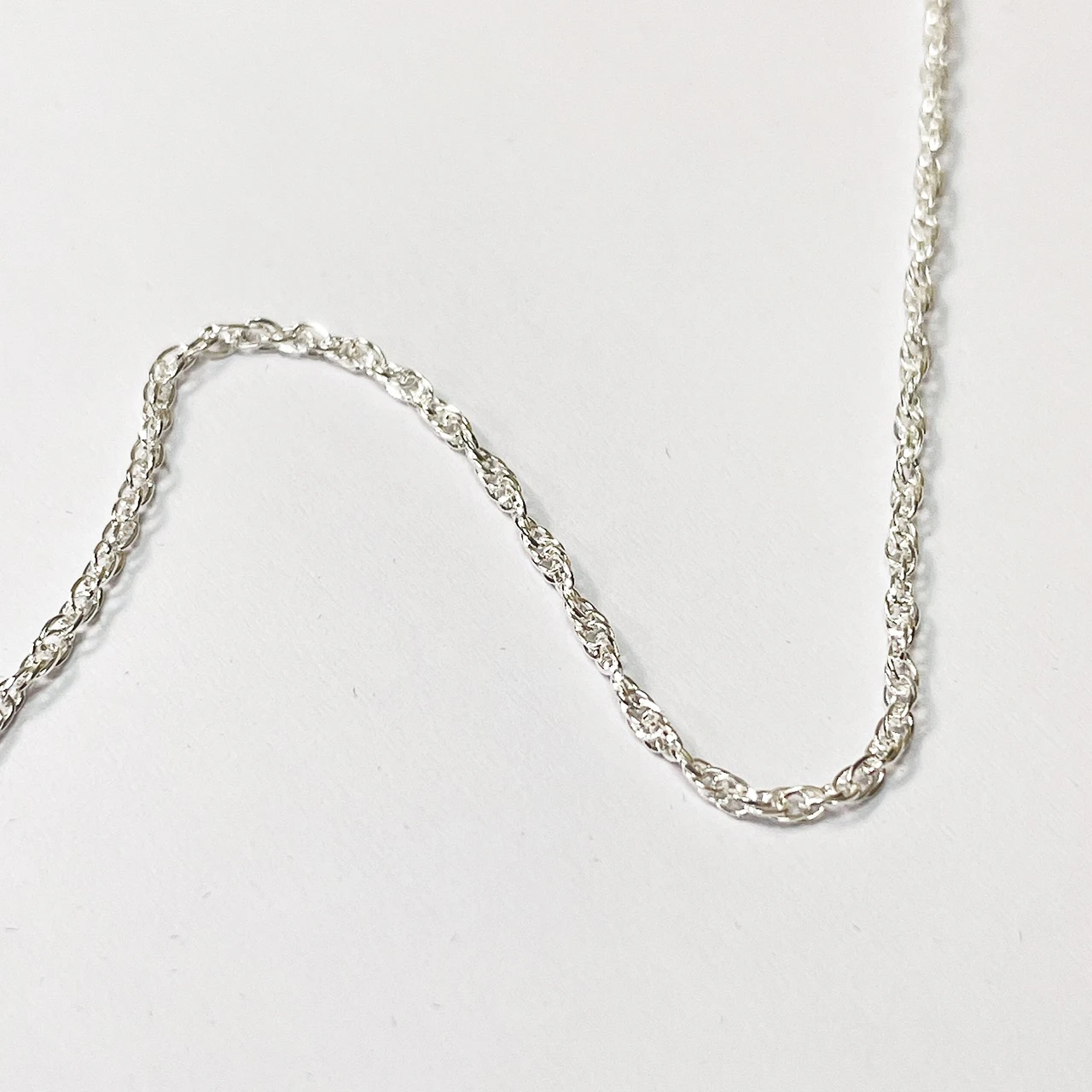 18 In. Water Wave 990 Silver Chain