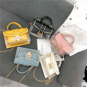 2021 Wholesale New PVC Fashion Ladies Chain Shoulder Pink Leather Handbag Girl Transparent Sling Crossbody Clear Purse Bag Women