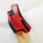 Curved Punch Mitts Focus Pads Boxing EquipmentMuay Thai MMA Training Boxing Mitt