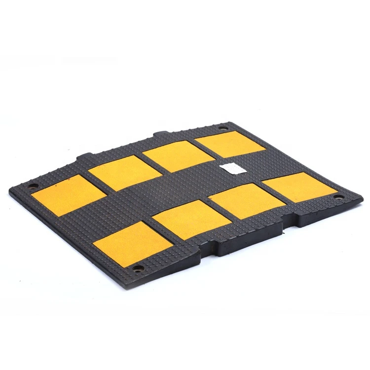DINGTIAN Portable Traffic Driveway Road Rubber Speed Bump For Sale