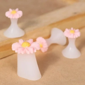 Light pink daisy for girls toe nails separator for DIY nail printed beauty gel toe separator