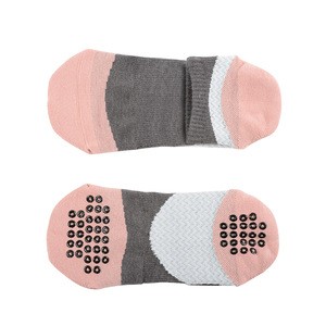 MEIKAN Wholesale Colorful Soft Sox Custom Multi-function Gym Grip Yoga Womens Anti slip Trampoline Socks for Women