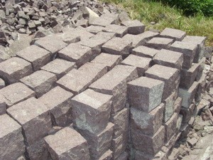Natural granite cobble stone used for garden or driveway