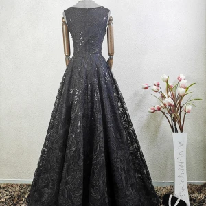 New high quality  shiny black long big skirt show thin lace evening dress