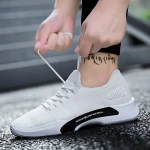 Wholesale Lightweight sport running shoes for men Sneaker Breathable sport shoes
