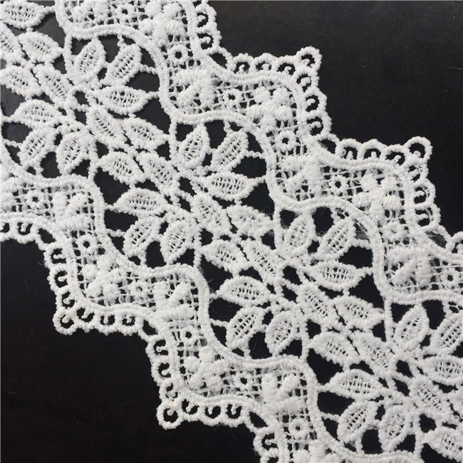Wholesale stock embroidered floral scalloped venice lace trimming sewing supplies by Yard for women&#x27;s vests &amp; waistcoats