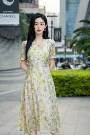 A Inclusive Silk Jacquard Fabric Dress