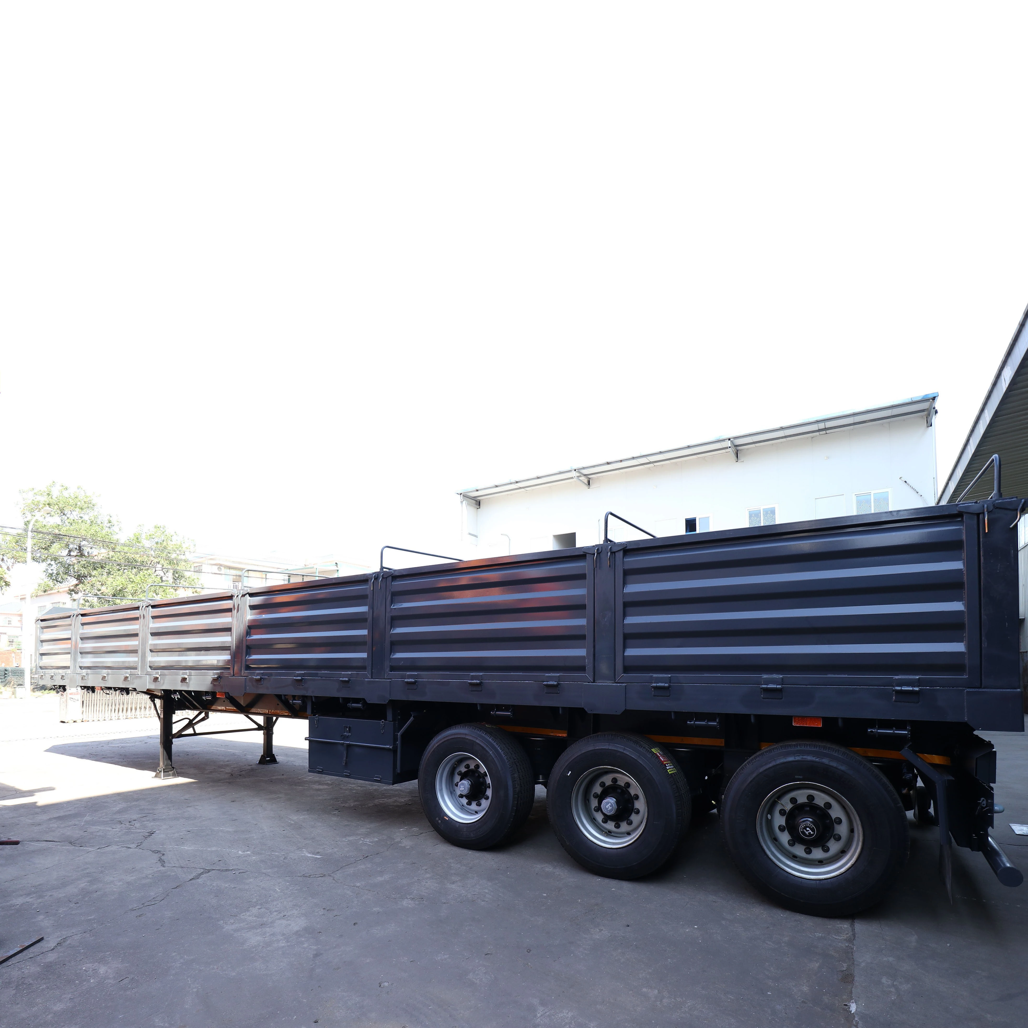 3 Axle Flatbed Truck Trailer And Semi Trailer Container Cargo Trailer High Quality Long Vehicle Truck For Sale
