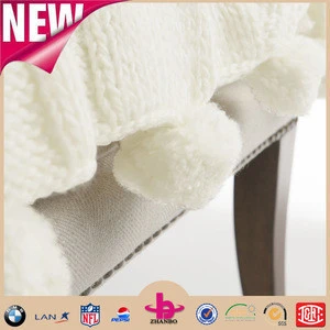 Factory directly wholesale sofa 100% acrylic super soft touch gery white cable knit blankets/chunky knit sweater blankets throws