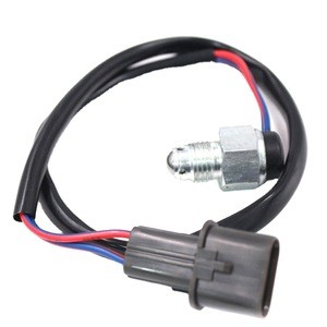 Hot Sale Auto Freewheel Clutch Control Switch MR953767