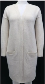 Ladies long sleeve open cardigan. 77% Acrylic, 14% Polyamide, 5% Plyester,2% Wool. 2% Elastane.