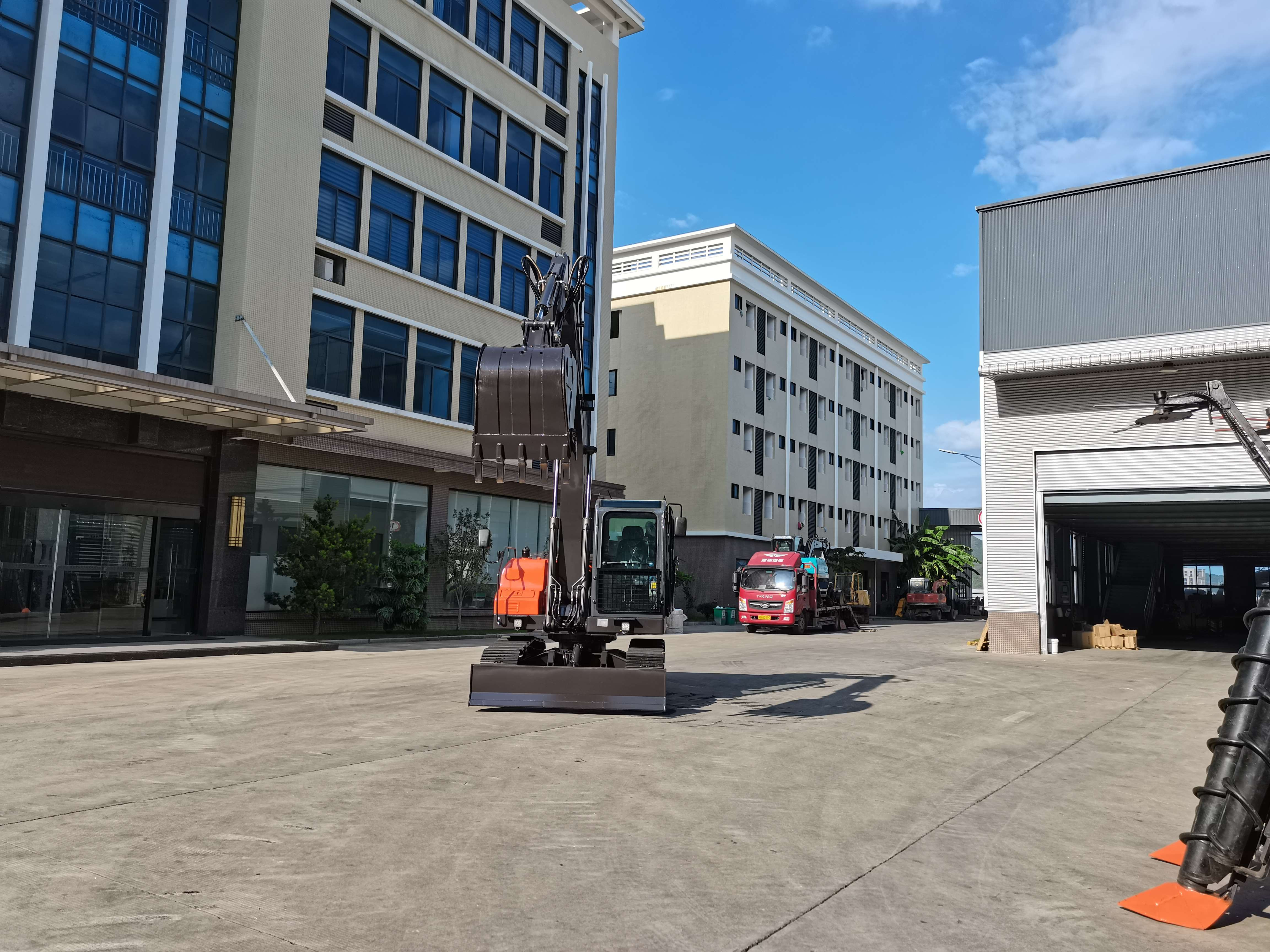 Buy China Tracked 8 Ton Digger Supplier from Quanzhou Jingli ...
