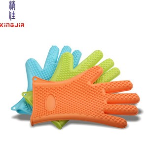 Heat resistant silicone bbq grill glove and silicone oven mitts
