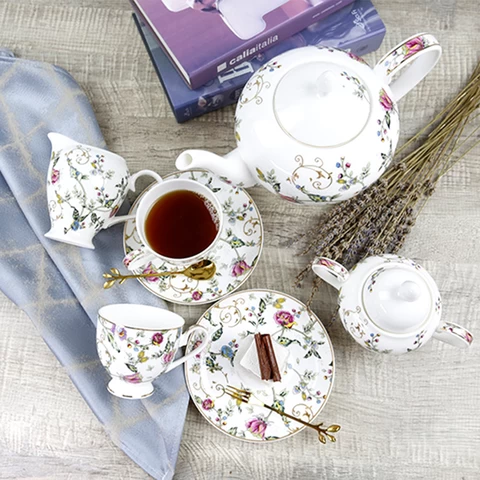 High Quality Luxury Fine bone china Floral  Designs 15 pieces Tea Pot Cup Saucer Set Ceramic Tea Set