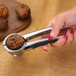 High quality quick manual kitchen tool funnel walnut clip manual nutcracker nut tongs with spring