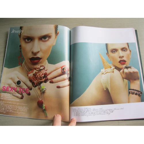 Hot Sale Softcover Brochure Fashion Magazine Printing Service