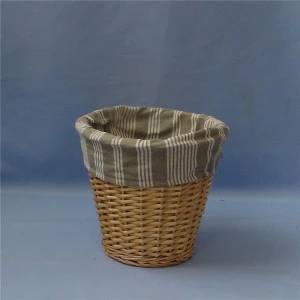 Household hot sale wastebasket split willow wicker round waste storage basket in honey color with stripe liner