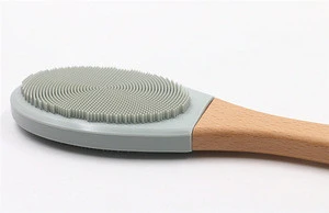 Leatch body brush with wood hand