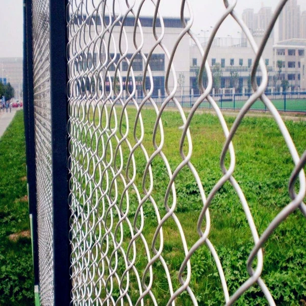 Metal Chain Link Fence with Razor Barbed Wire for safety usage directly factory supplier