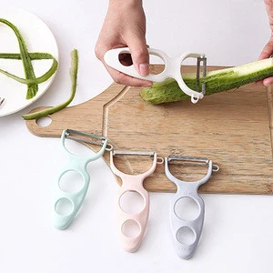 Multi-function stainless steel fruit and vegetable peeler PP material handle for noodles, pasta component