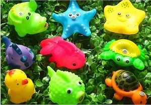 new Bath Toys Cute Soft Rubber Float Sqeeze Sound Baby Wash Play Animals