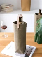 OEM/ ODM Custom Washable Kraft Paper Single Bottle Tote Wine Carrier Bag Gift Red Wine Bag