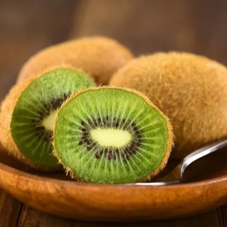 Produced in china Organic growing fresh green heart kiwi fruit
