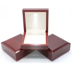 Wholesale Luxury Led Light Wood Box Red Jewelry Pendant Rings Bangle Bracelet Necklace Gift Boxes with LED Light