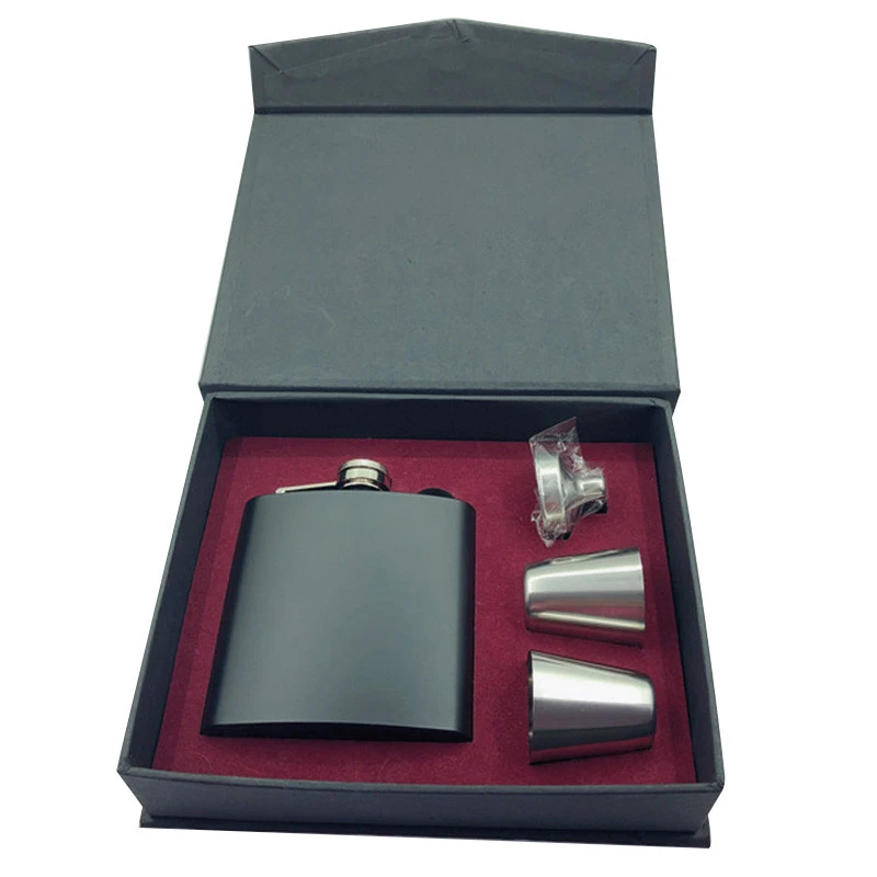 HSTD 2020 New arrive 6OZ Brown Leather Stainless Steel Hip Flask Gift Set With 4pcs Shot Glass