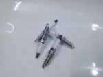 New Genuine Platinum Spark Plugs DILKAR7C9H 22401-1KC1C FOR Juke F15 Engine Ignition System